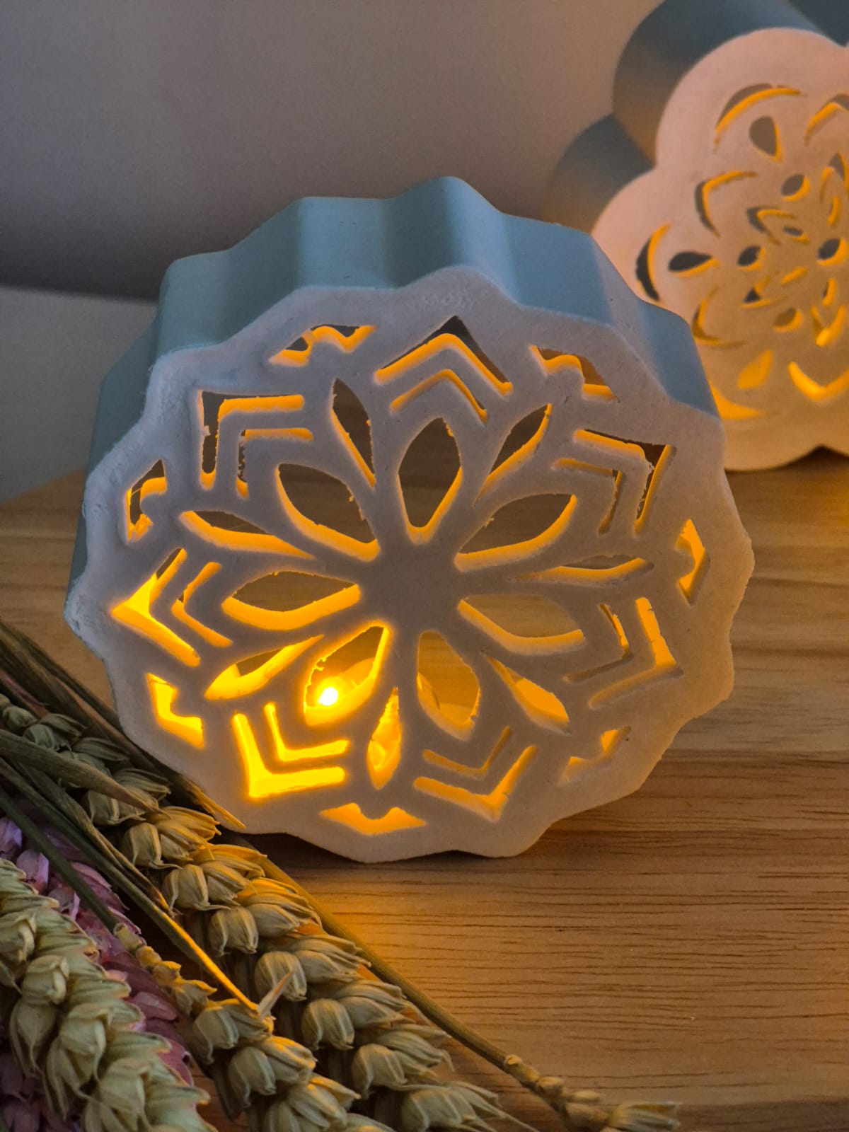Silikonform Herbstblumen im Mandaladesign für Ballonlicht
