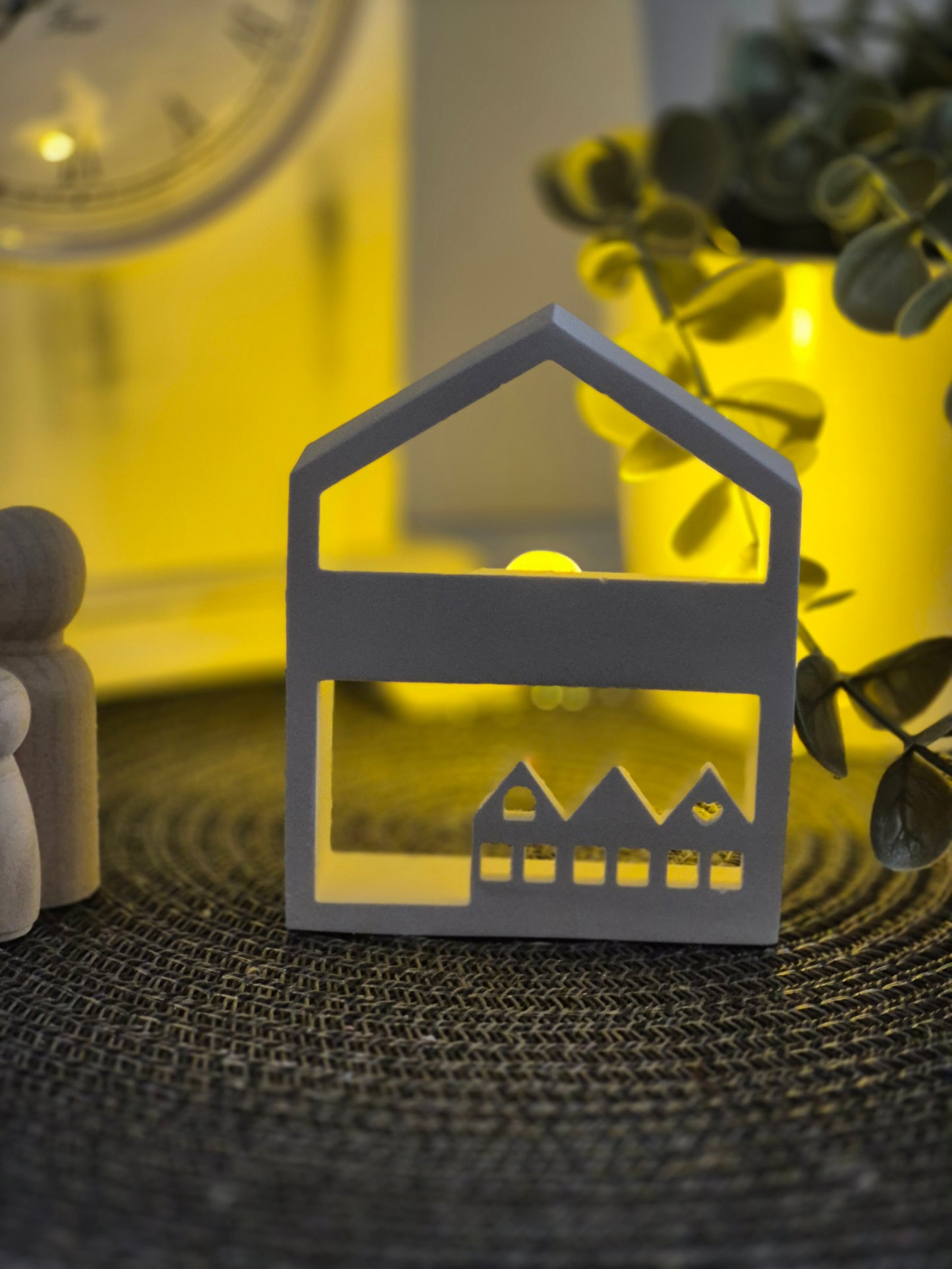 Haus für kleine Botschaften als Ballonlichtform