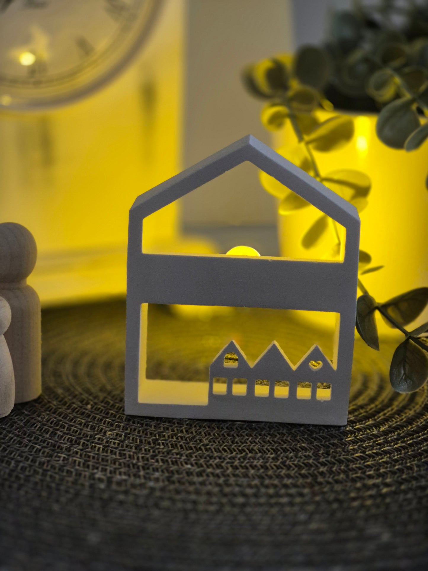 Haus für kleine Botschaften als Ballonlichtform