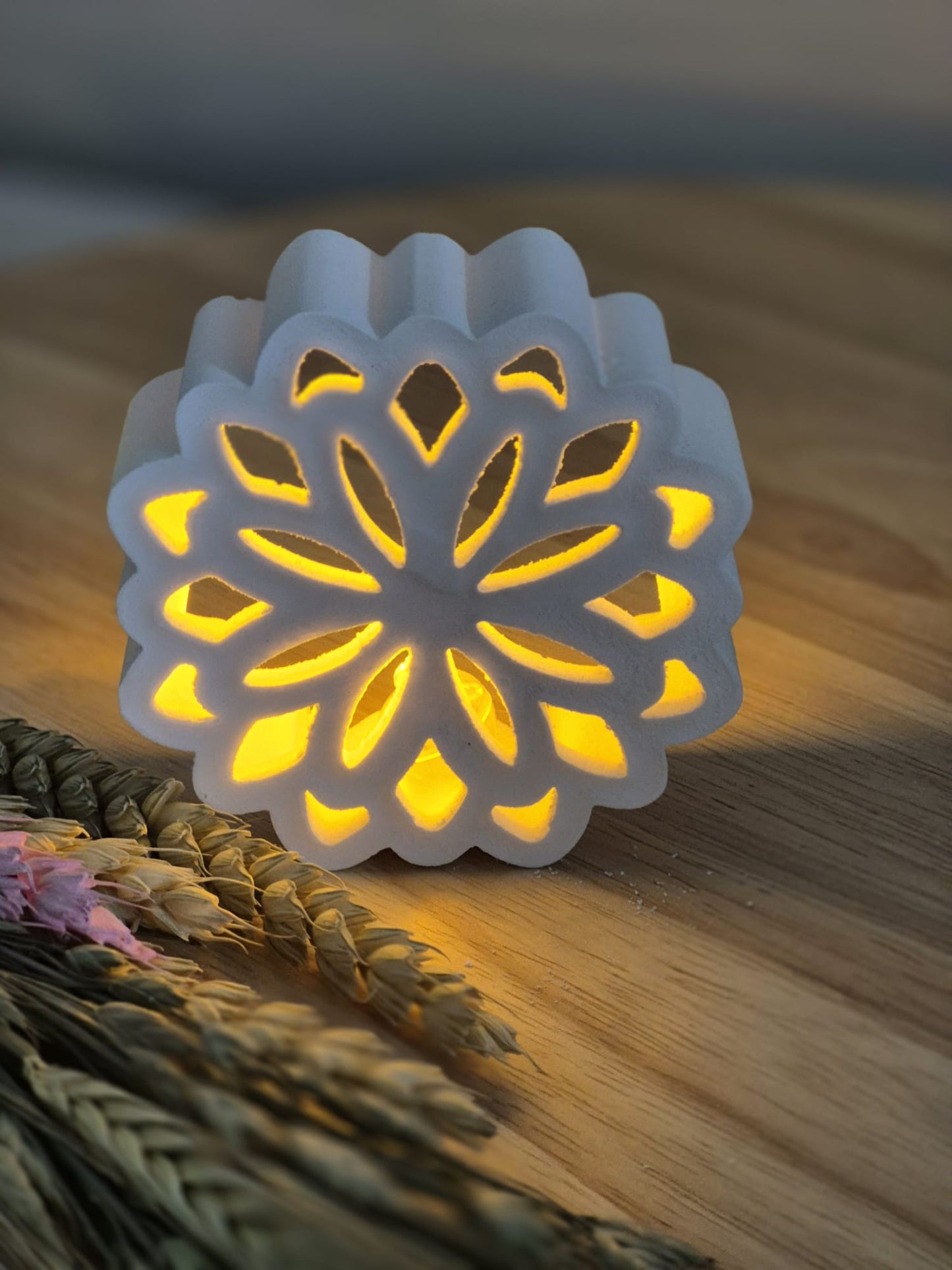Silikonform Herbstblumen im Mandaladesign für Ballonlicht