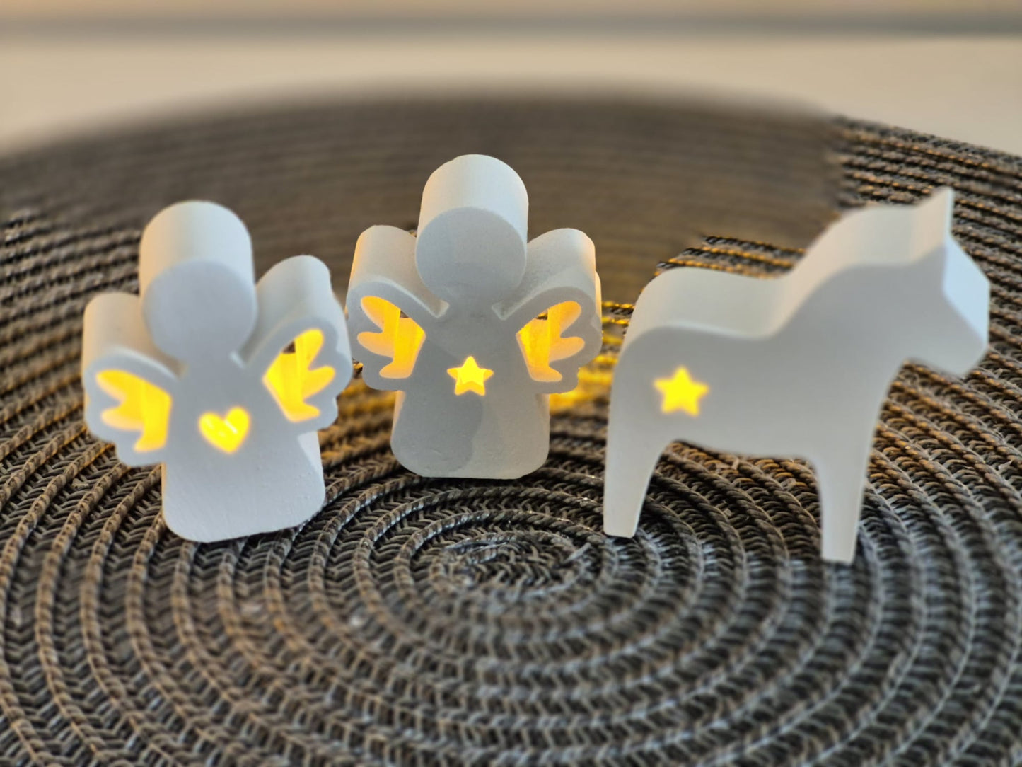 Adventskalender mit 24 Mini Ballonlicht Silikonformen